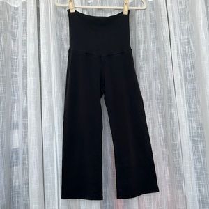 X2 Black Stretchy Thick Fold Over Capri Sweatpants